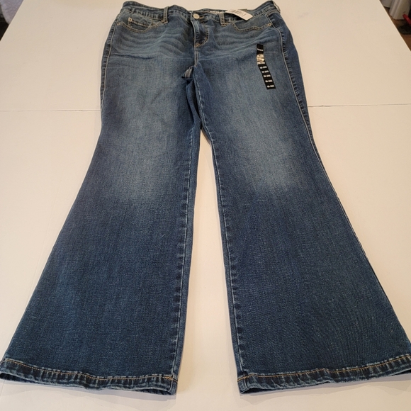Torrid Trio Boot High-Rise Jean In El Nino Size 16-20 Short NEW! - Picture 7 of 17